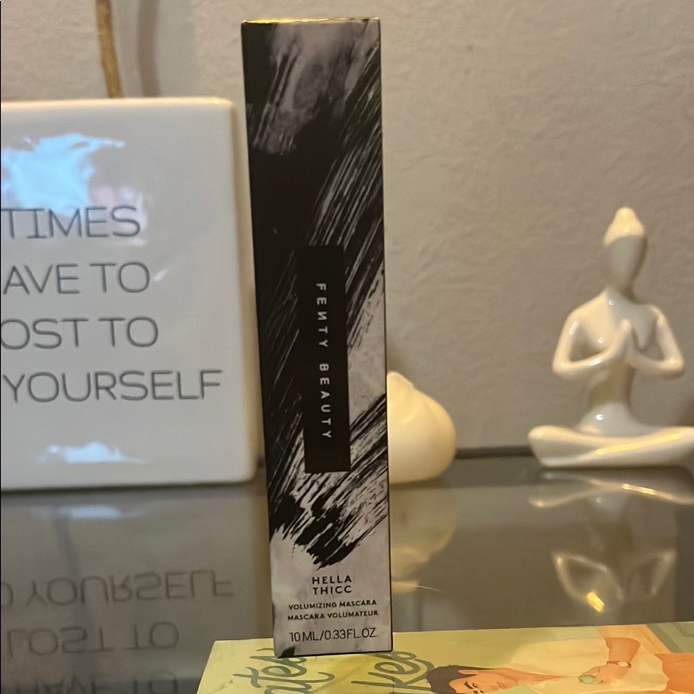 Fenty Beauty Black Mascara - Picture 6 of 6